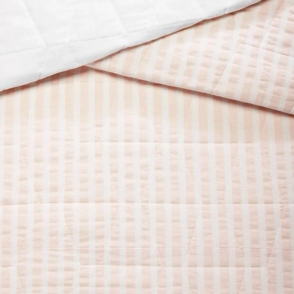 Pillowfort Twin Kids Quilt Pink Chambray Striped Reversible Bedding